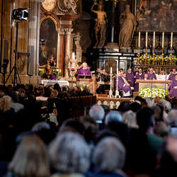 Stephansdom: Österreich nahm Abschied von Papst Franziskus